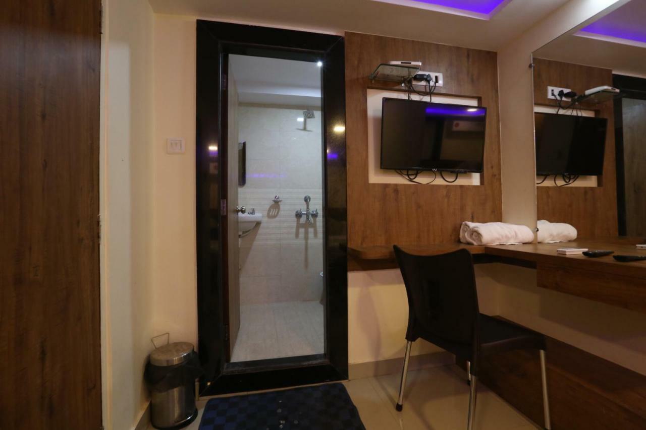 Hotel Happyland Mumbai Eksteriør bilde